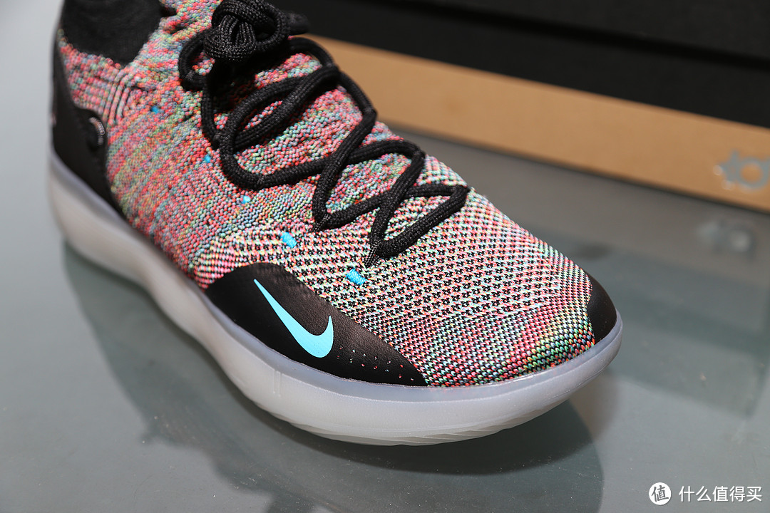 蓝色的NIKE标,反正我不喜欢