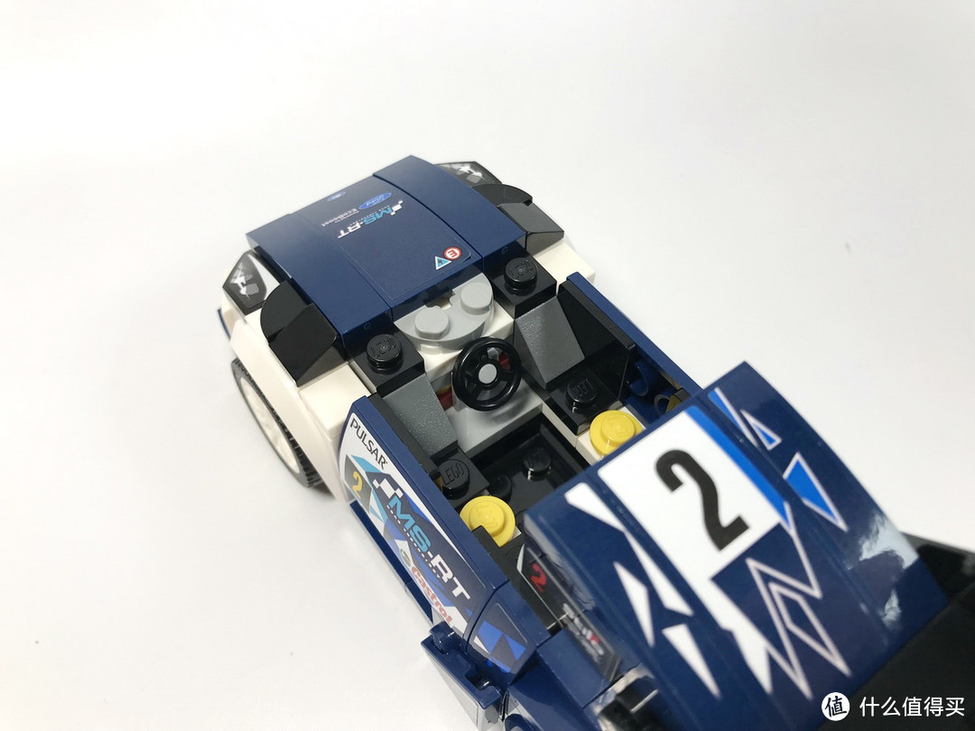 漂亮的涂装：LEGO 乐高 Speed竞速赛车 75885 福特嘉年华车队