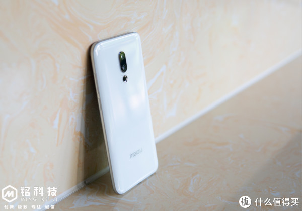 龙845+屏下指纹,黄章全力打造的梦想机魅族1