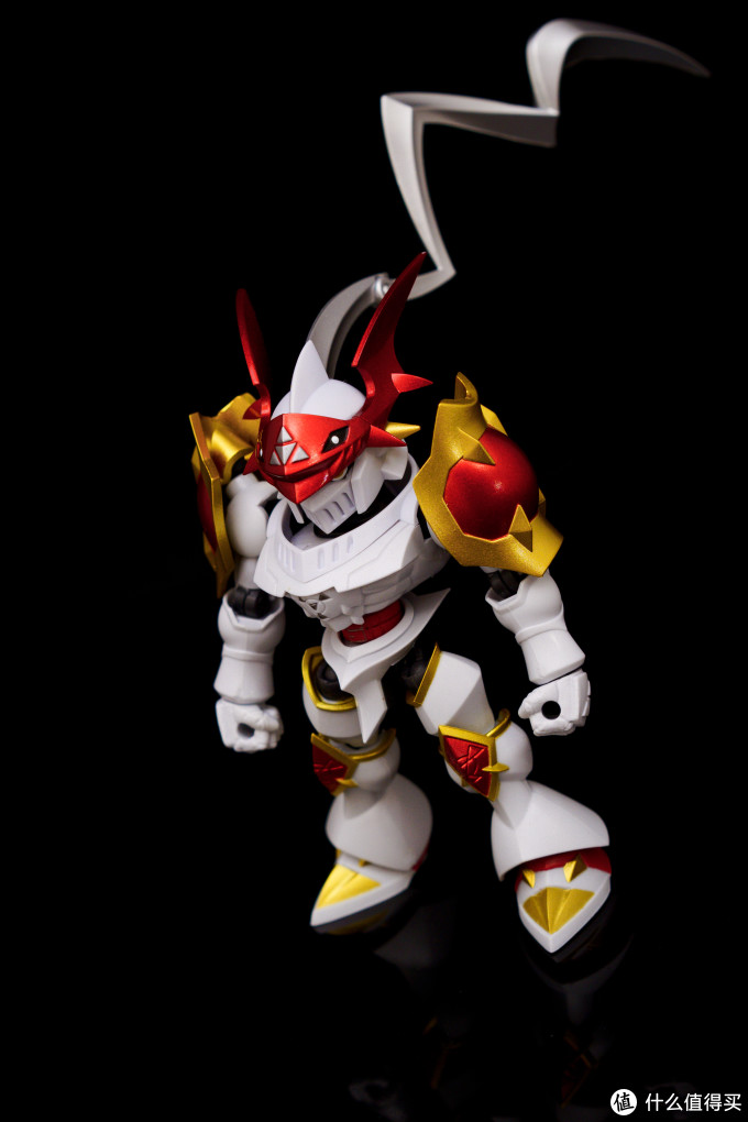 右手圣、左手圣盾，遵循我的骑士之道！万代NX红莲骑士兽开箱评测