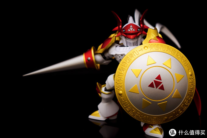 右手圣、左手圣盾，遵循我的骑士之道！万代NX红莲骑士兽开箱评测