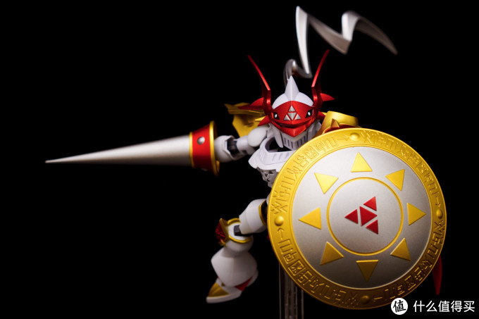 右手圣、左手圣盾，遵循我的骑士之道！万代NX红莲骑士兽开箱评测