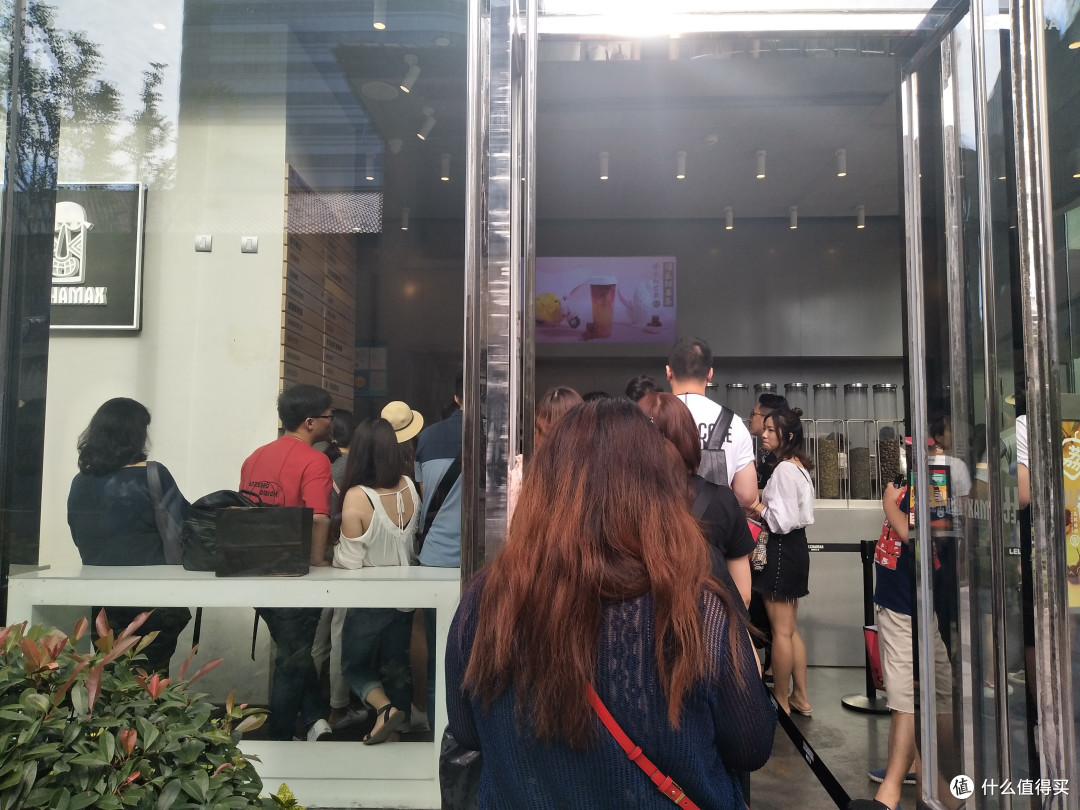 周末等餐的情况
