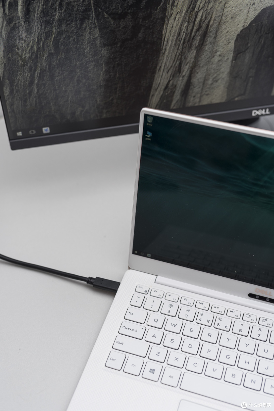一条Type-C线带来的便利—Dell 戴尔 P2719HC 显示器 开箱点评