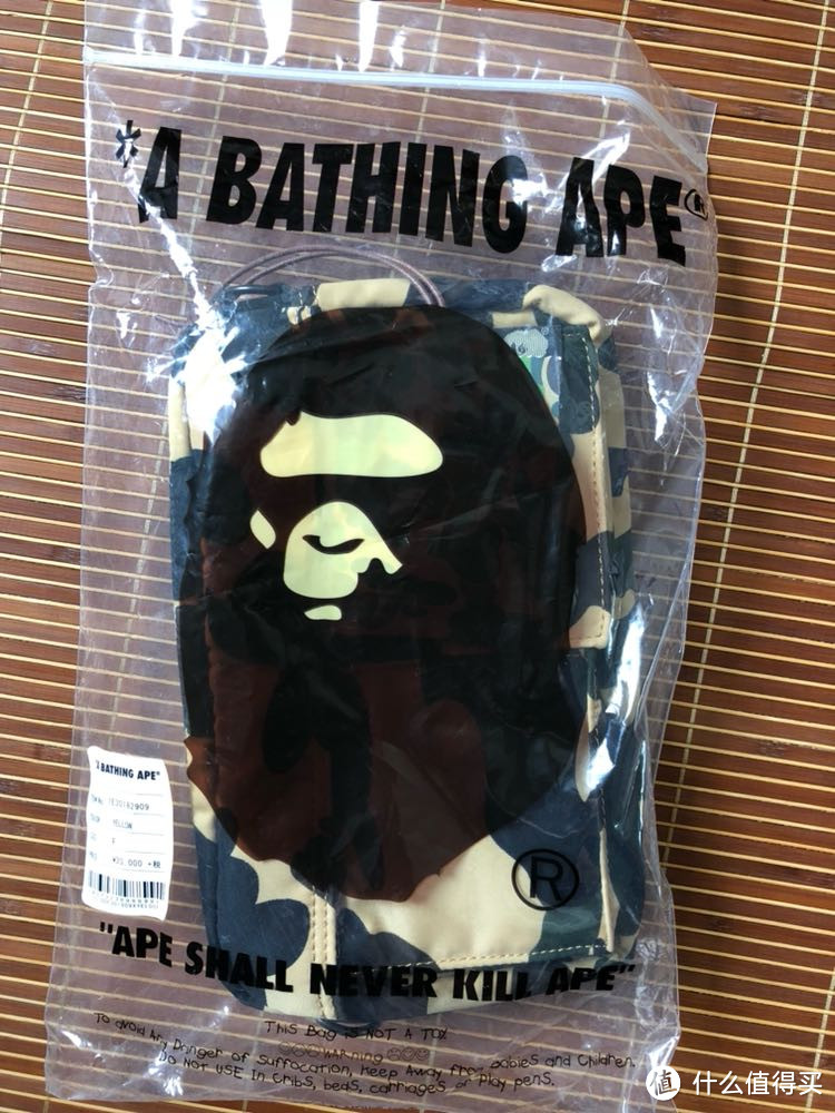 BAPE 1ST CAMO 单肩包