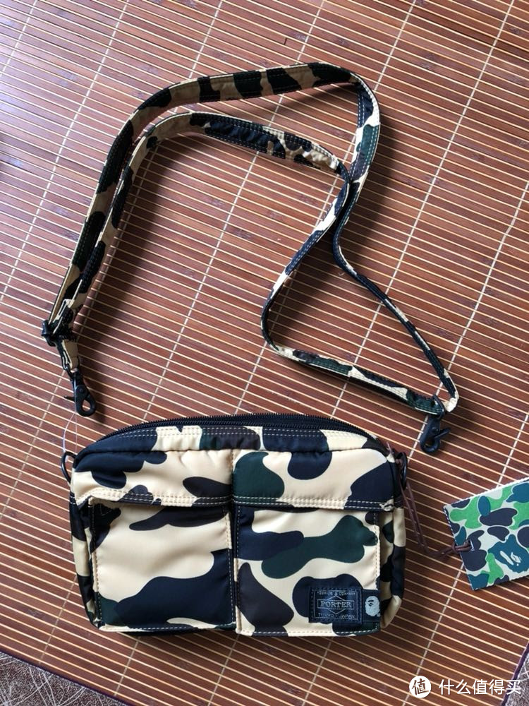 BAPE 1ST CAMO 单肩包