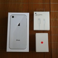 苹果 iPhone 8 智能手机外观展示(指纹|定位|触感)