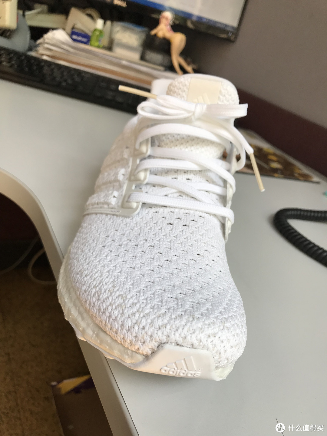 夏日怎么可以没有一双小白鞋 Adidas 阿迪达斯 UltraBOOST CLIMA  跑步鞋 BY8888