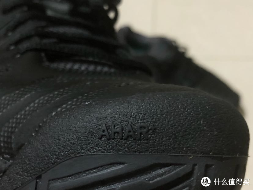 听说一试就会摒弃其他品牌的网球鞋 Asics Resolution7