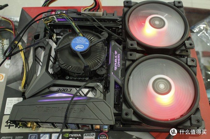 圆月弯刀—PCCOOLER 超频三 偃月 RGB 240一体式水冷散热器开箱