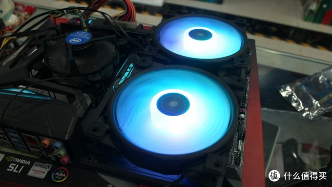 圆月弯刀—PCCOOLER 超频三 偃月 RGB 240一体式水冷散热器开箱