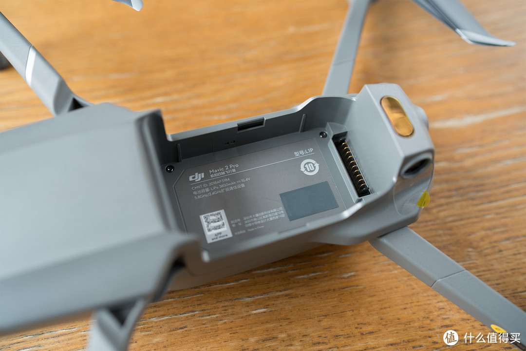 DJI 大疆 Mavic 2 Pro 无人机开箱分享以及首飞体验