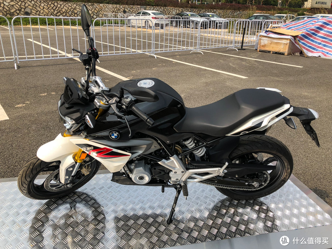 宝马G310R