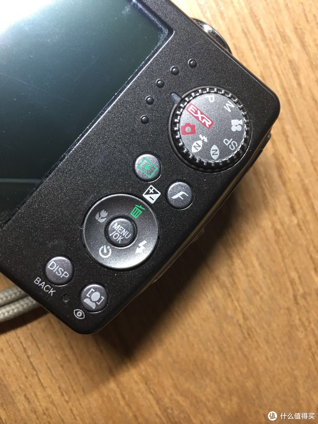 中古电子设备篇一英雄迟暮卡片机机时代的fujifilm富士f200exr相机