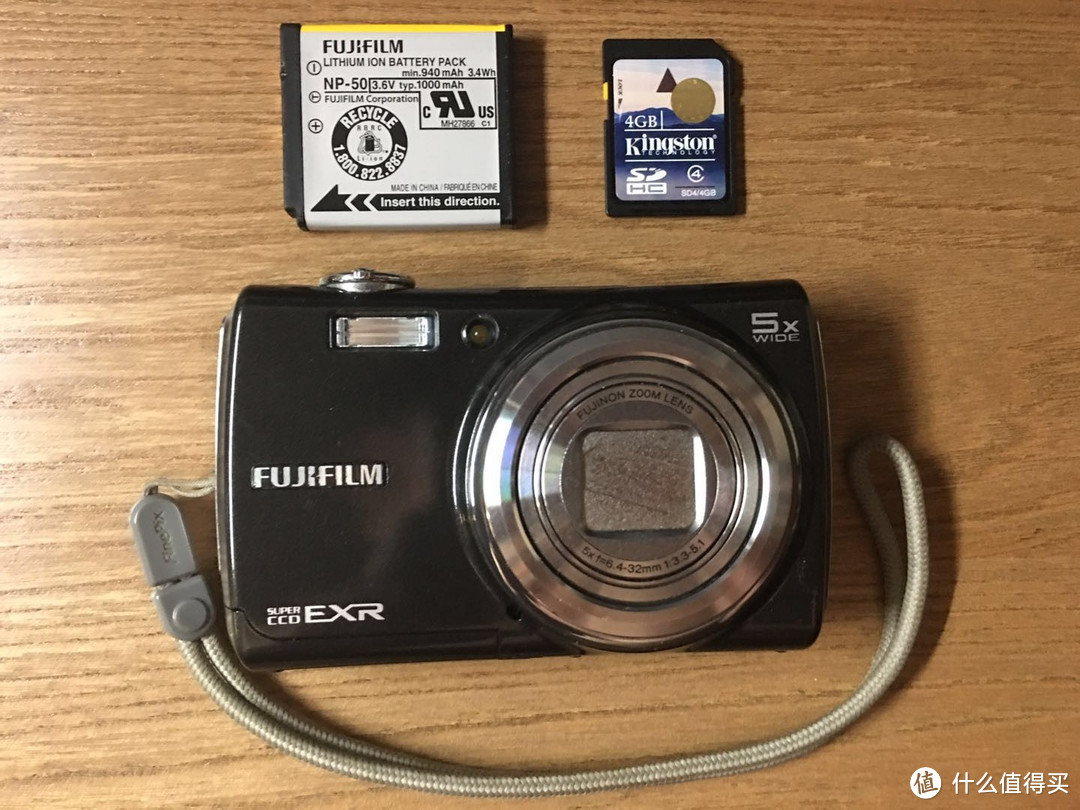 英雄迟暮—卡片机机时代的FUJIFILM 富士 F200EXR 相机开箱