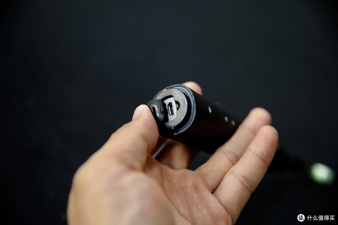 让刷牙变有趣 ——YAKO 磁悬电动牙刷 O1评测报告