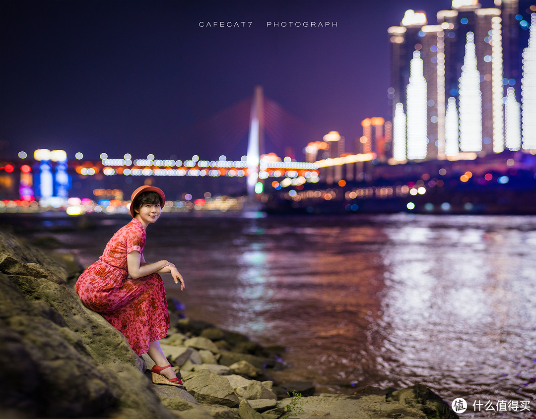 在网红城市重庆打卡拍夜景人像，这些地方你一定不要错过！