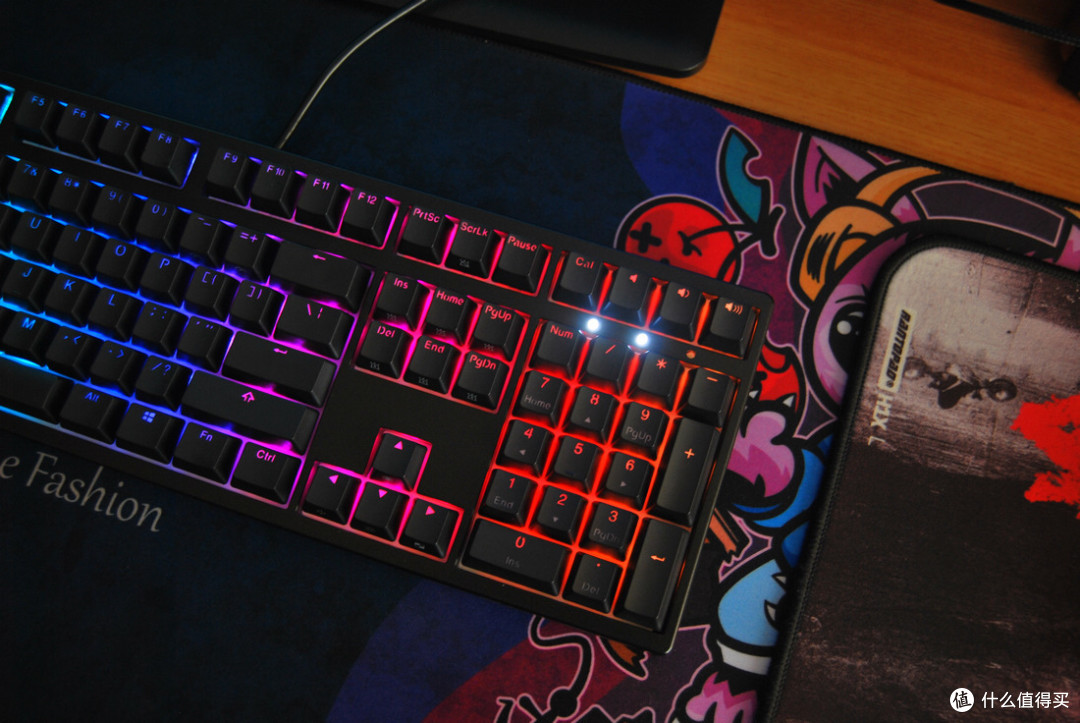 入门级樱桃轴键盘配上RGB的效果——AKKO&DUCKY 3108S RGB使用评测