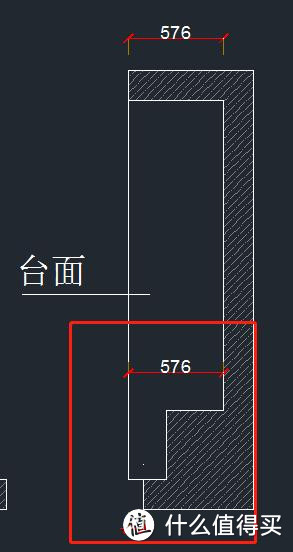双排型厨房，测量后告知我红框内需要补够墙体地柜才能深度统一
