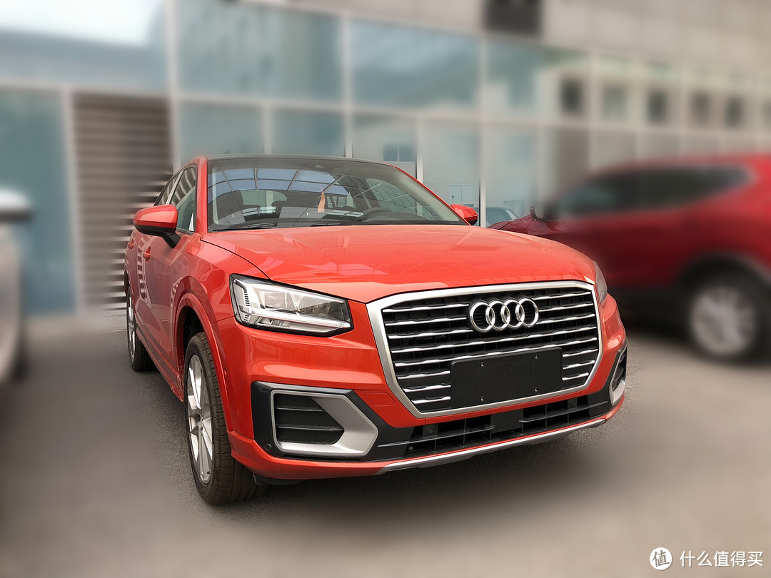 全网首发：虚拟驾驶座舱、流水转向灯都有了！实拍AUDI 奥迪 Q2L