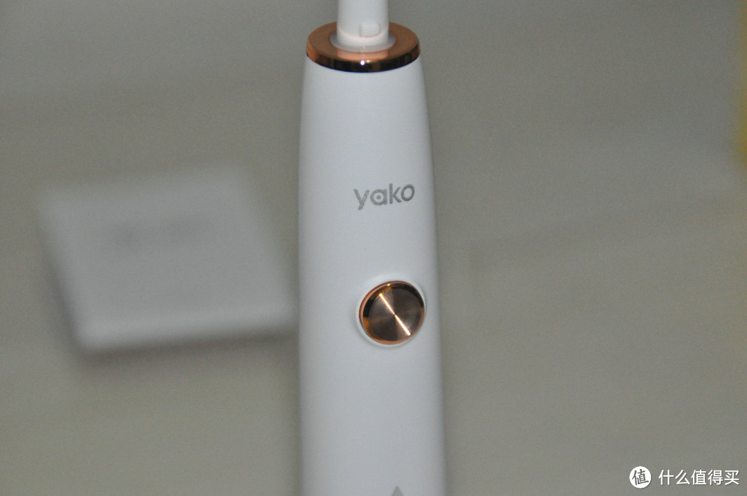 便宜好用的入门级牙刷——YAKO 磁悬电动牙刷 O1