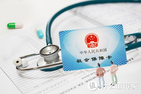 个体户一年交六千社保，十五年后到底能拿多少退休金？