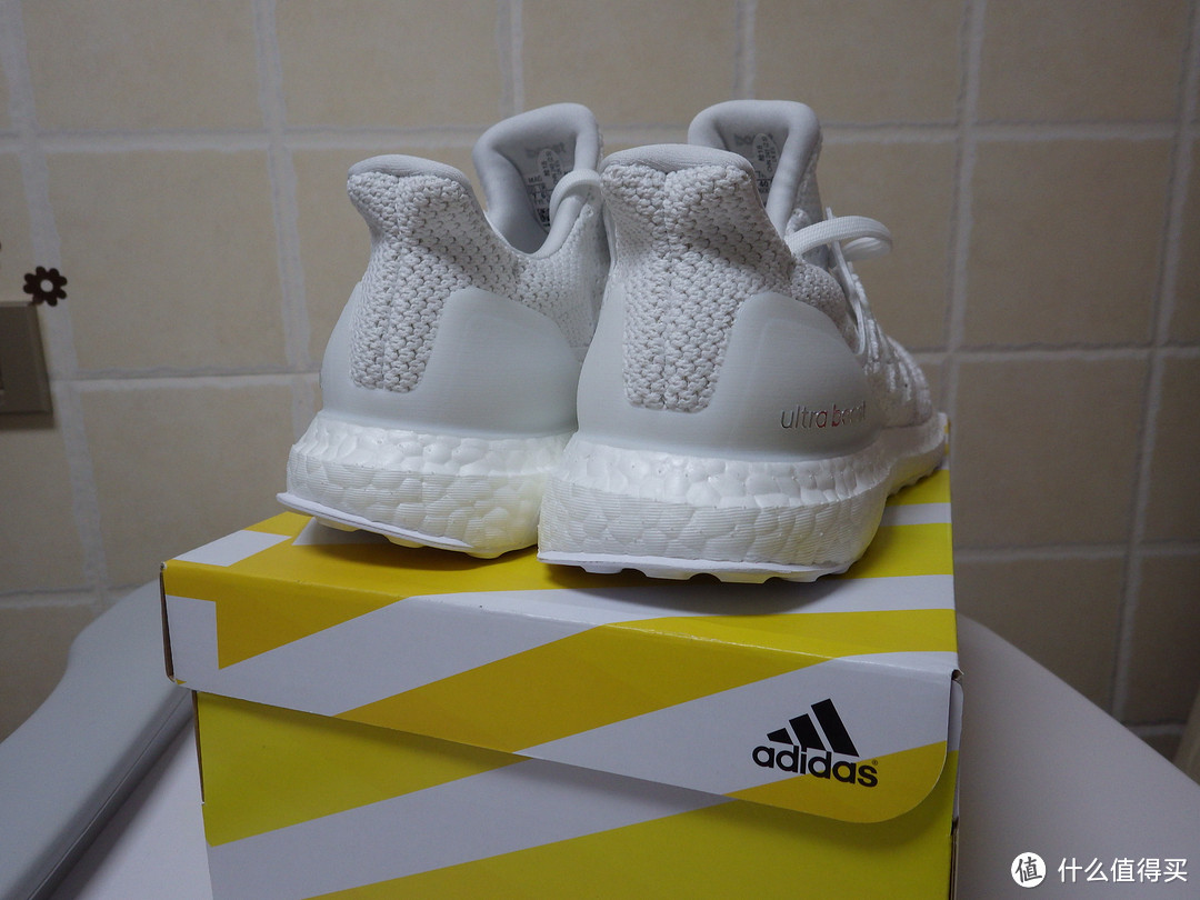 这是小白鞋该有的样子——Adidas UltraBOOST CLIMA