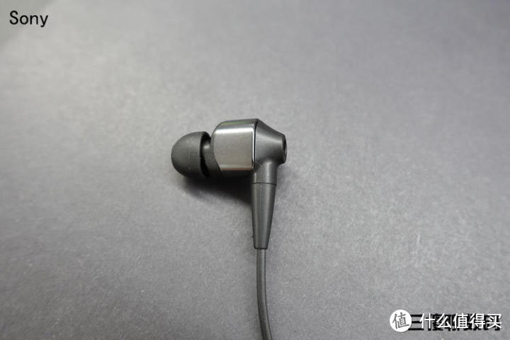 Bose QC30和Sony WI1000X，到底选谁？