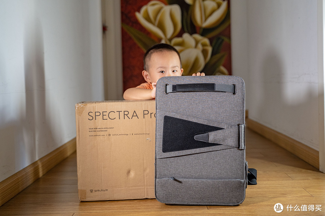 很棒的电动小滑板：胡桃科技 SPECTRA Pro AI智能体感电动滑板 体验测评！