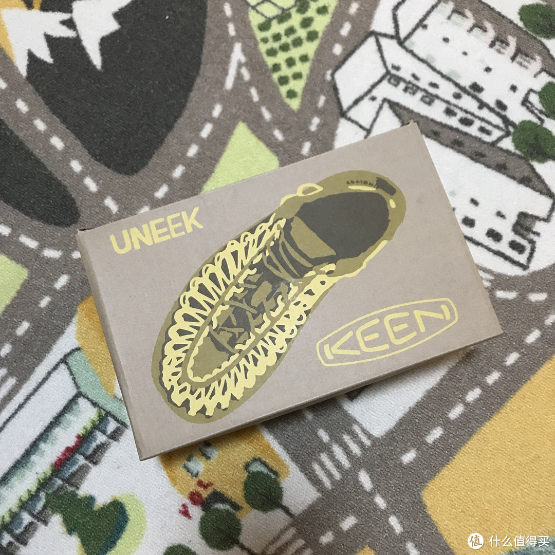 抓住夏天的尾巴！KEEN UNEEK O2 溯溪鞋开箱