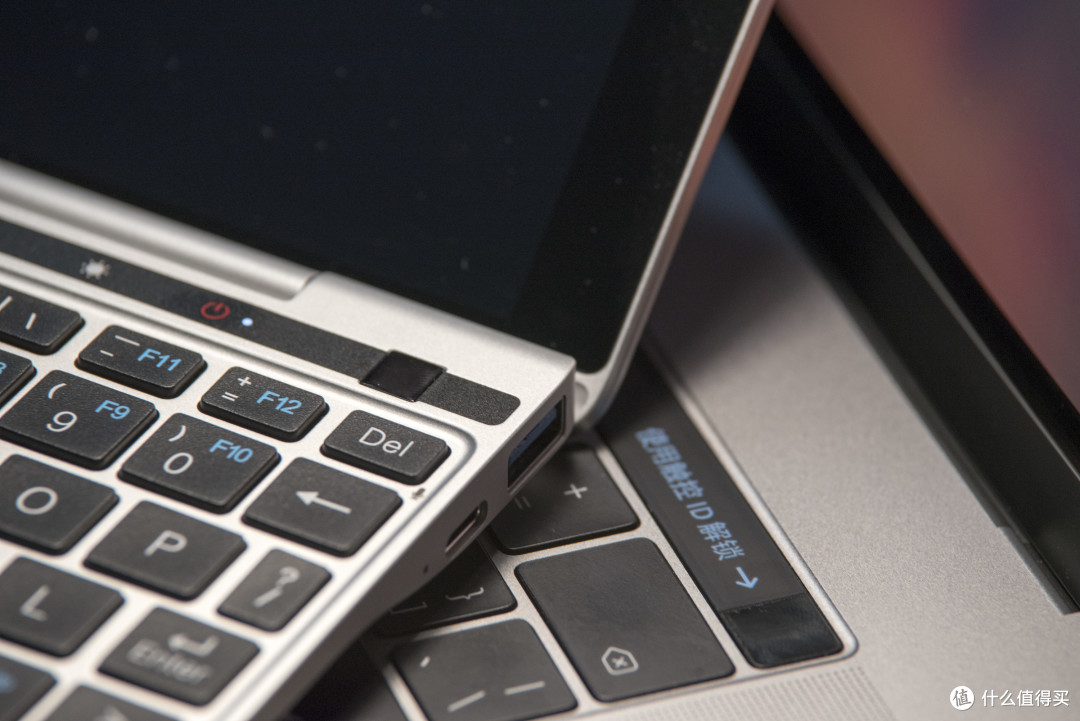 你也许需要行走的生产力:GPD Pocket 2 UMPC 便携电脑评测