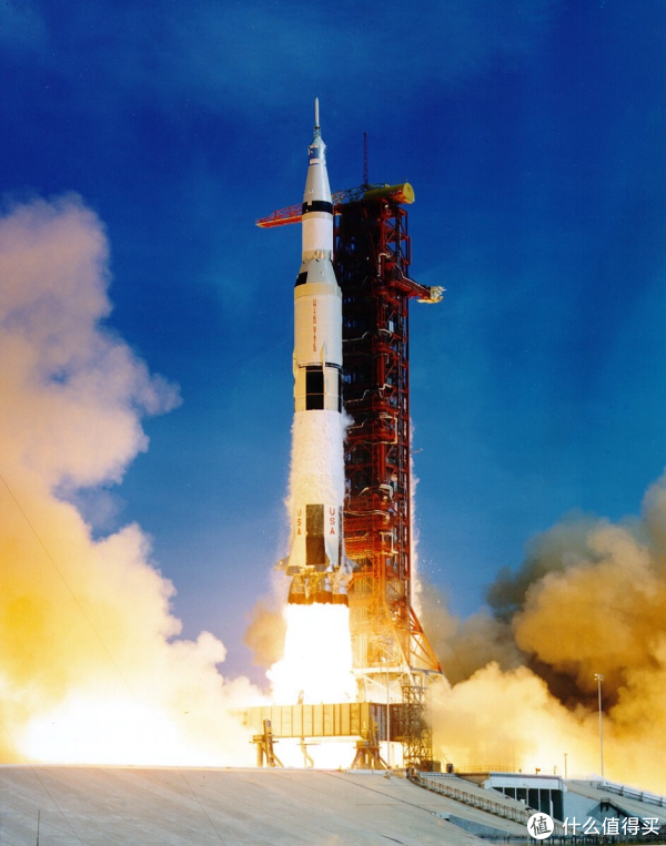 图4 saturn v点火