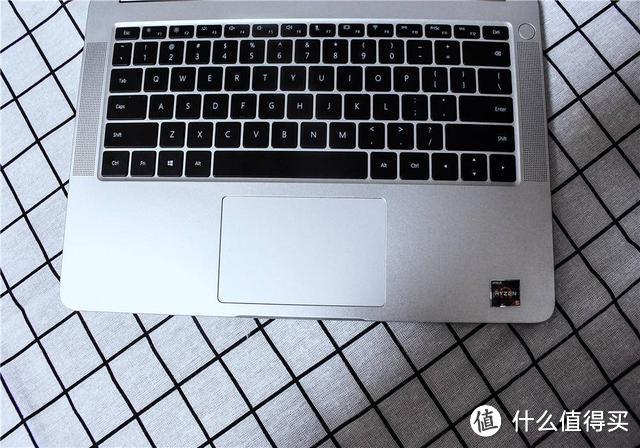 荣耀MagicBook锐龙触屏版对比惠普EliteBook，同为办公本选哪款？
