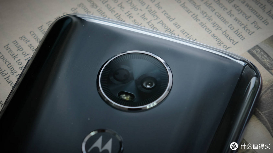 商务机原来是这样的?Moto E5 Plus上手体验