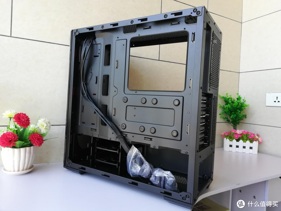 简约不简单：CoolerMaster 酷冷至尊 MasterBox MB520 机箱 装机评测