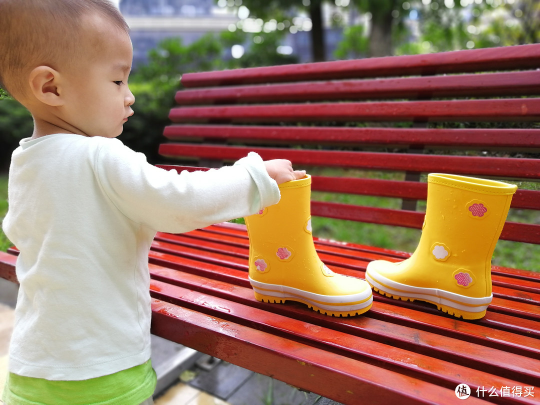 来吧，小伙伴们，我们一起踩雨啦