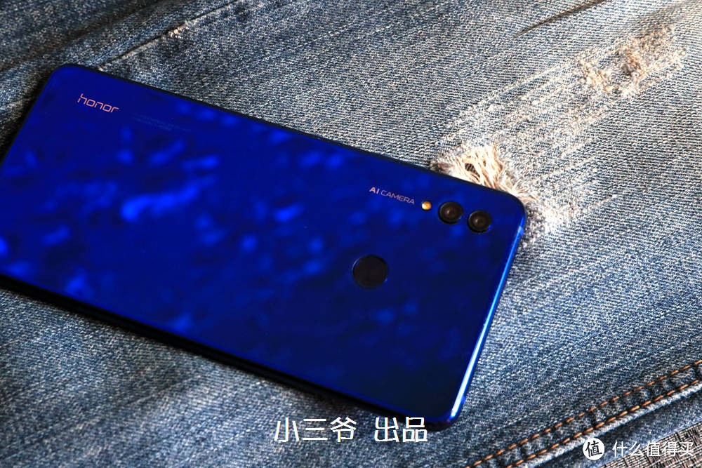 【小三爷评测】黑鲨和荣耀Note10，究竟谁更适合“吃鸡”？