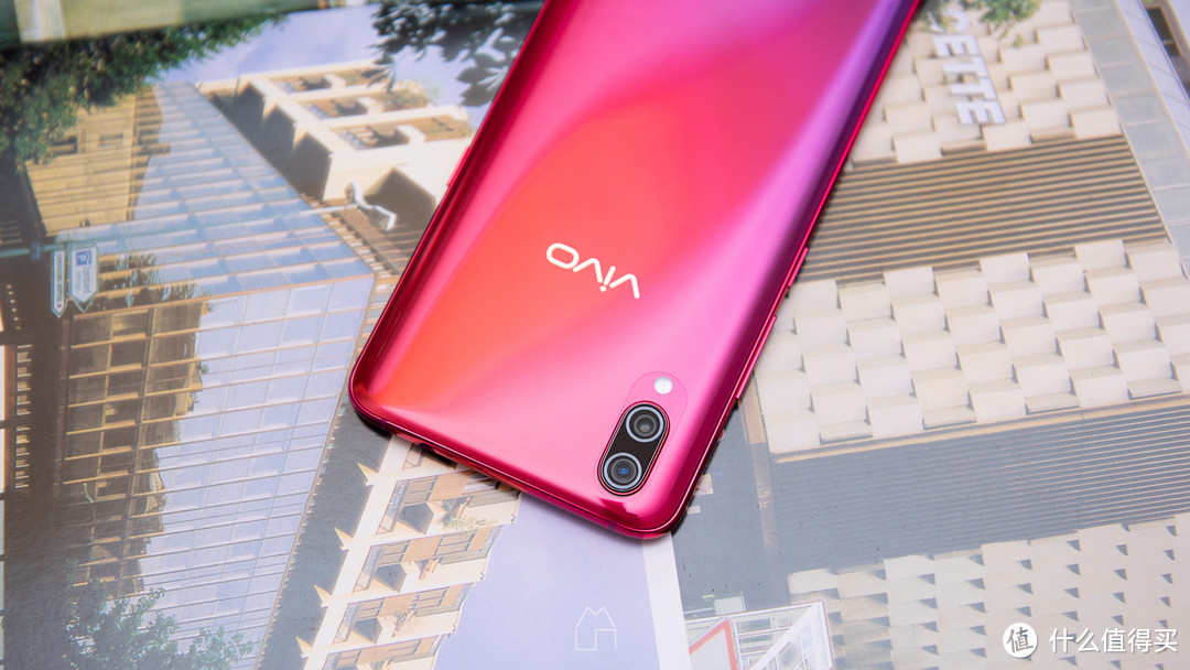 vivo X23 智能手机 超大广角、流光溢彩上手详评