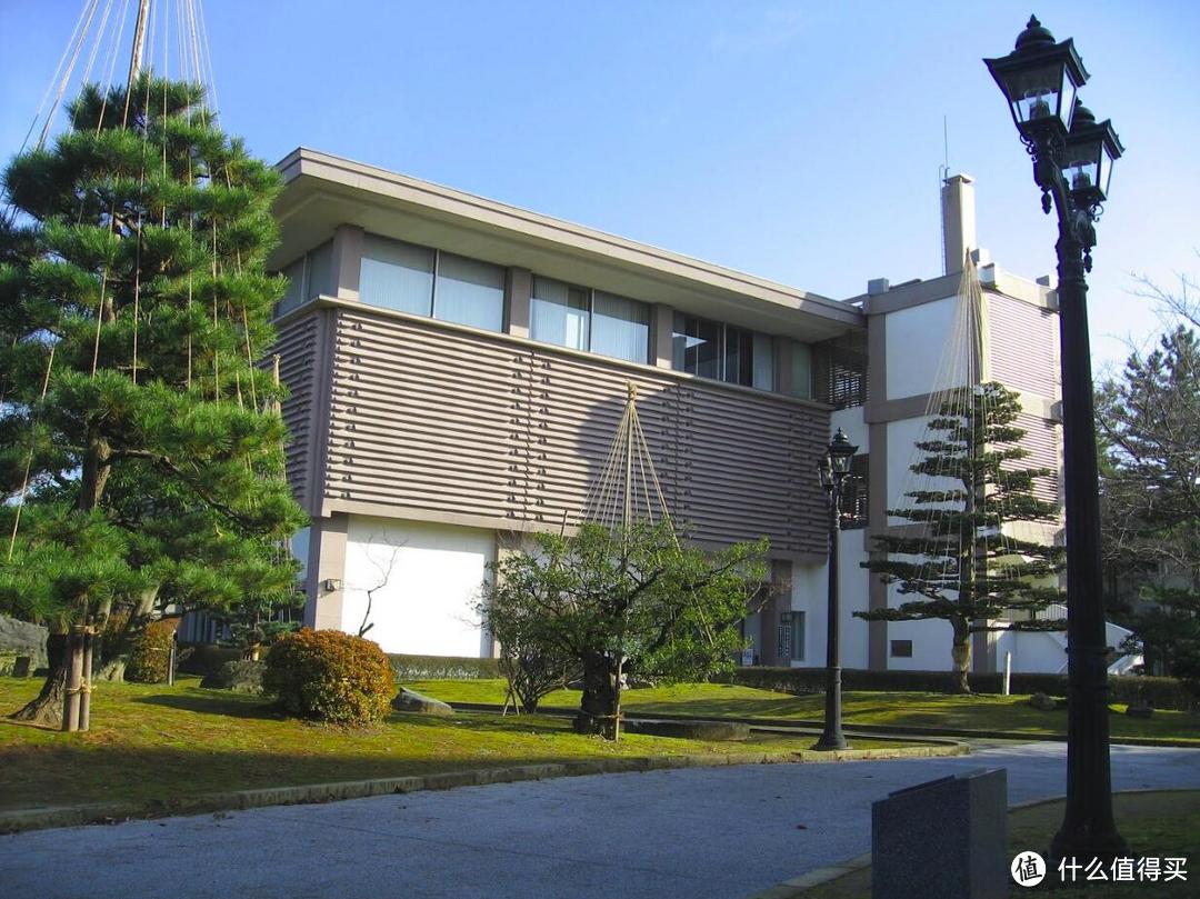 石川县九谷烧美术馆(加贺市)是世界上唯一一家专门展示九谷烧的美术馆