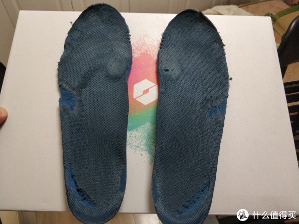 鞋垫也完全不像样了