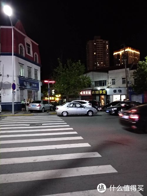 互坑模式中衰败的中山路和老店，名不符实的青岛特色小吃，青岛劈柴院周边闲逛游记。。。