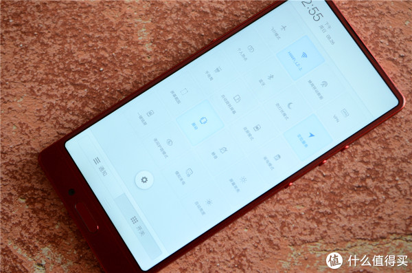 不知道锤粉和锤黑哪个先锤我?锤子坚果3伪开