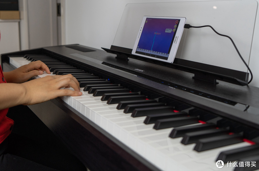 不谈考级，只说兴趣—GEEK 极客 K2 智能钢琴 开箱体验！