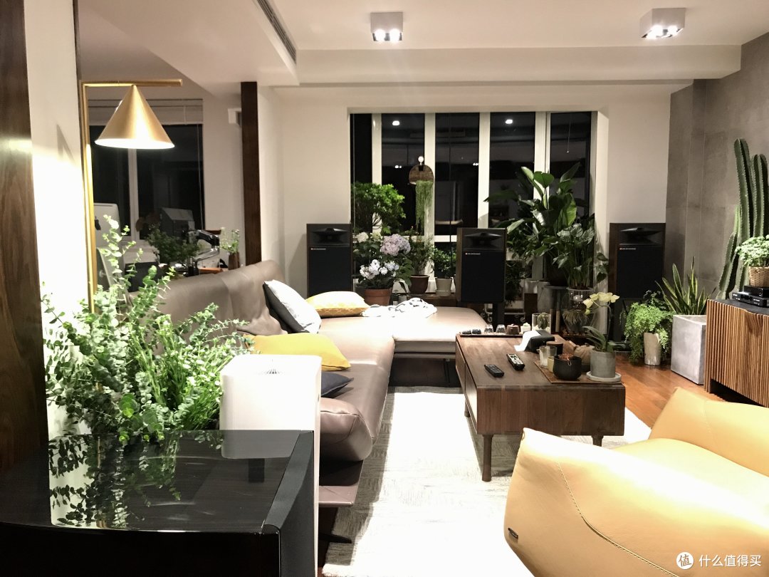 屋子黑了十年,怒砸墙4㎡,换来10倍光明!还有40㎡开阔视野!