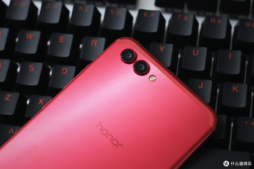 还能玩出新花样?!荣耀V10 8G尊享版VS GPU Turbo 全面对比众测报告