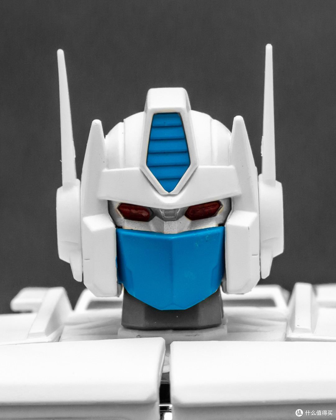 便利店大哥！Takara Tomy 变形金刚 × 711 限定版MP10 擎天柱 开箱