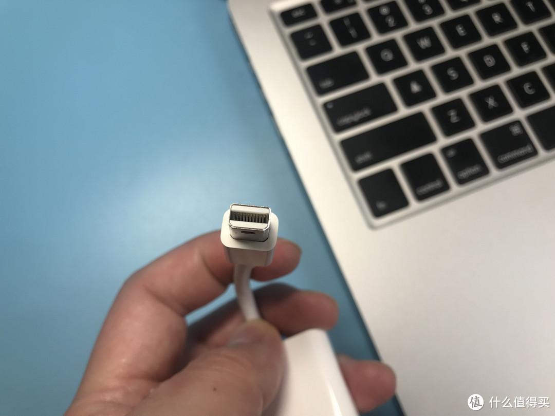 Macbook生产力的好搭配：Apple 雷雳 VGA & 千兆以太网转接器