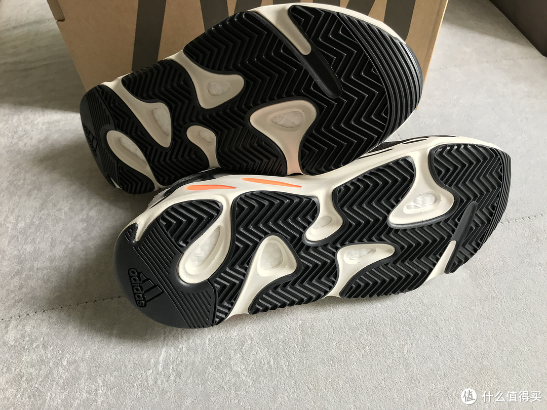 Adidas 阿迪达斯 Originals Yeezy Boost 700 运动鞋开箱