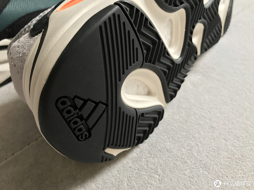 Adidas 阿迪达斯 Originals Yeezy Boost 700 运动鞋开箱