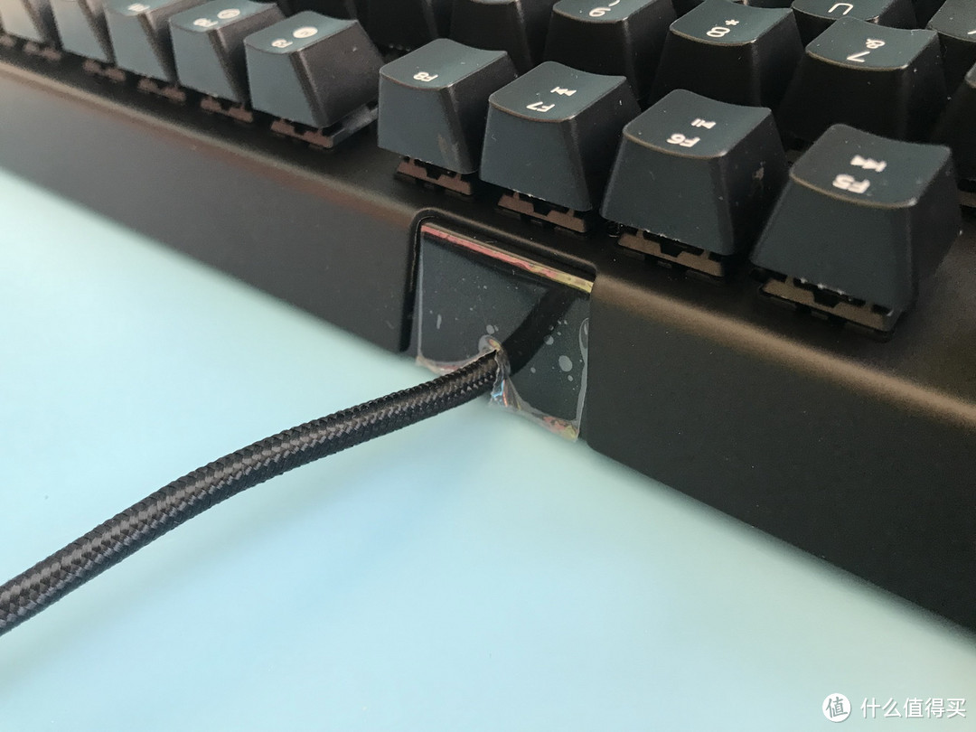 大妈又送键盘了：Razer 雷蛇 BlackWidow X 竞技版87键 游戏机械键盘开箱